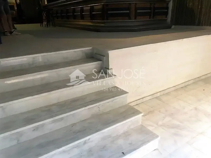 Venta Local Comercial Av Constitucion Novelda 145m2