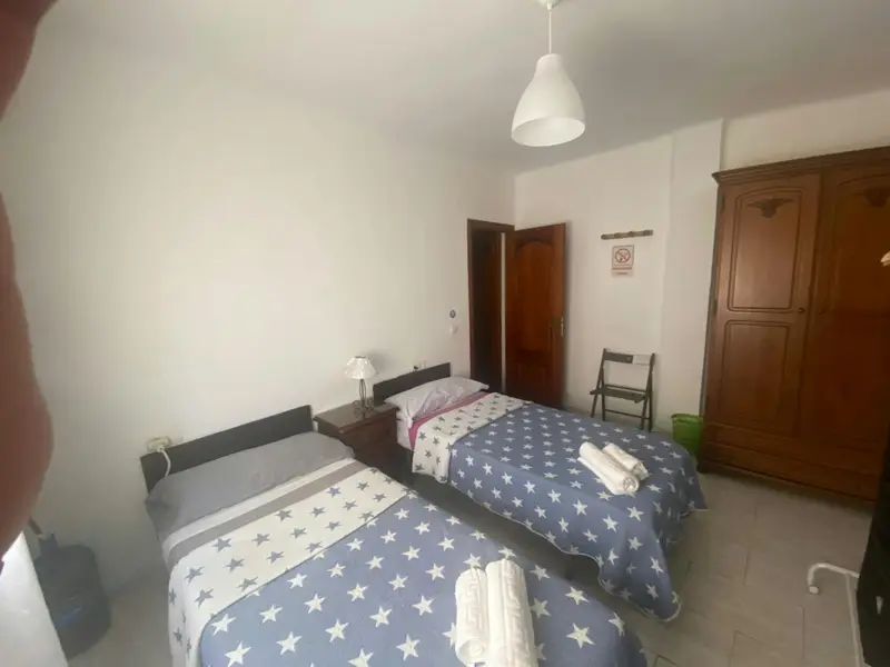 Habitación en Málaga - Piso Amueblado y Equipado