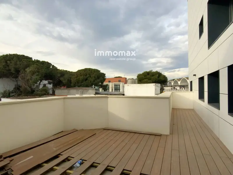 Piso en venta en Castelldefels con vistas al mar
