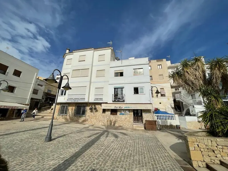 Apartamento con Terraza y Vistas al Mar en Moraira