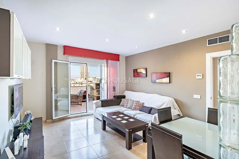 Ático céntrico con terraza y garaje en El Ejido