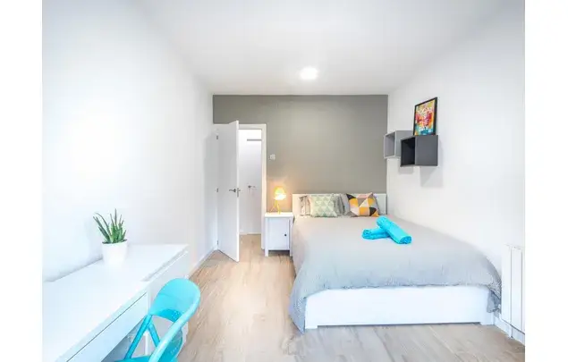 Apartamento 4 Dormitorios Barcelona Cerca Sagrada Familia