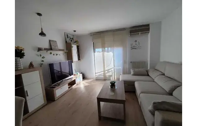 Rent 1 bedroom apartment of 100 m² in Alcorcón