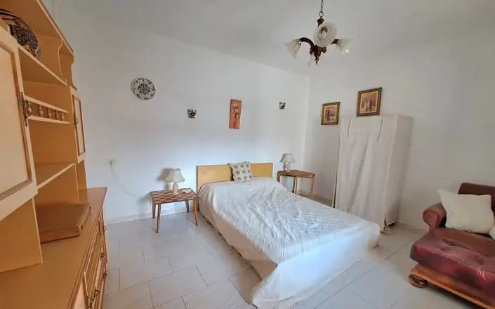 Casa de Campo con 5 Dormitorios en Venta cerca de Iznajar