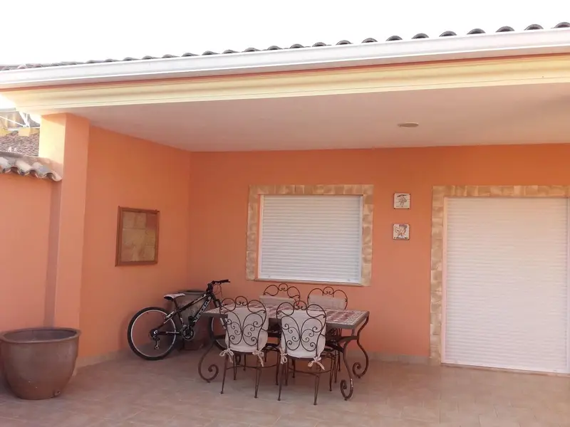 Chalet en Venta Bufali Valencia 4 Habitaciones 2 Baños