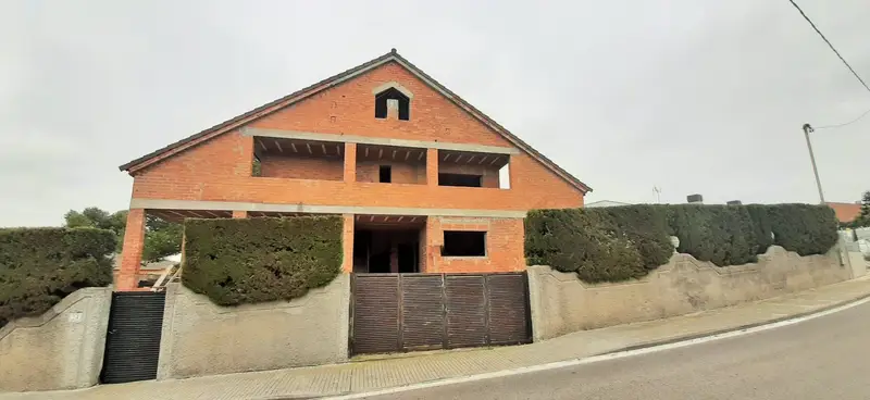 Venta Casa Canyelles 4 habitaciones 2 baños Jardin Barbacoa