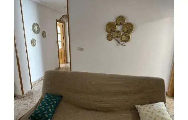 Alquiler Habitaciones 94m² Linares 3 Dormitorios Amueblado