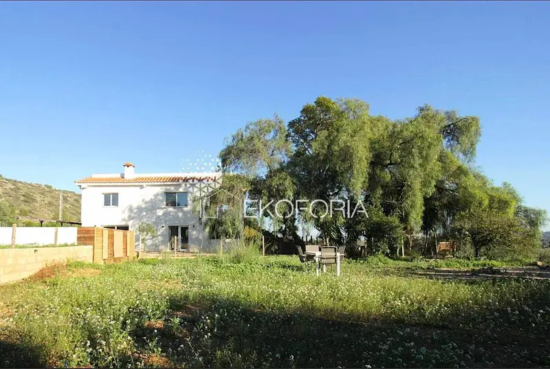 Chalet en Venta Torrent Valencia - 2 Plantas - Piscina - Sostenible