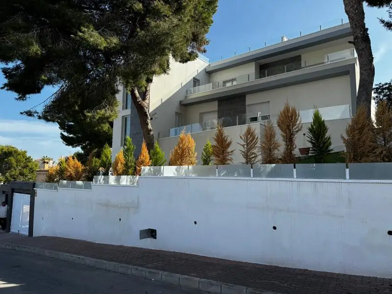 Villa 6 Dormitorios 4 Baños Los Balcones Piscina Privada