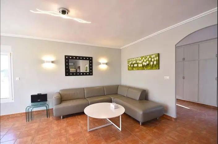 Villa de Lujo en La Zenia 4 Dormitorios Cerca de la Playa