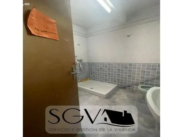 Local Comercial en Novelda Zona Casino 143m2