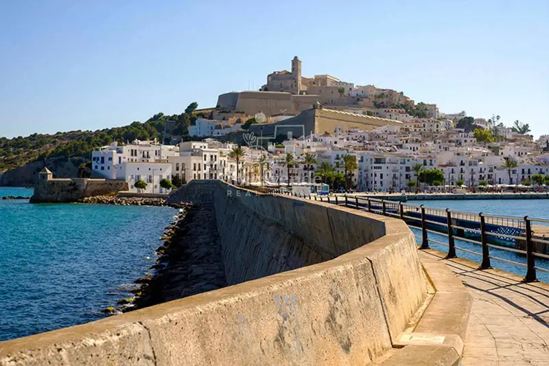 Peluqueria Traspaso Ibiza Centro 52m2 Equipada