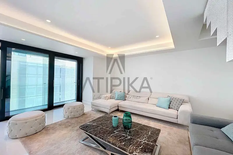 Atico Duplex con Piscina Privada en venta Sant Gervasi Galvany