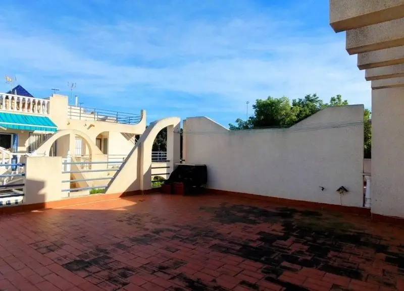 Venta Casa con Vistas en Torrevieja 2 Dormitorios Jardin Solarium