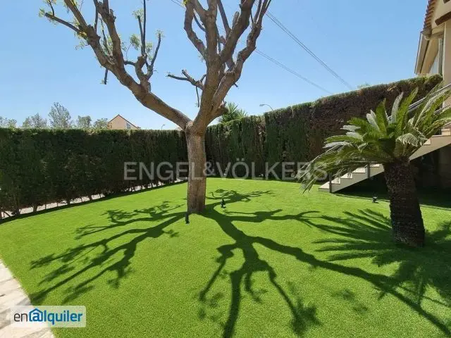 Casa de Lujo en Mas Camarena 5 Dormitorios 3 Baños Terraza Jardin