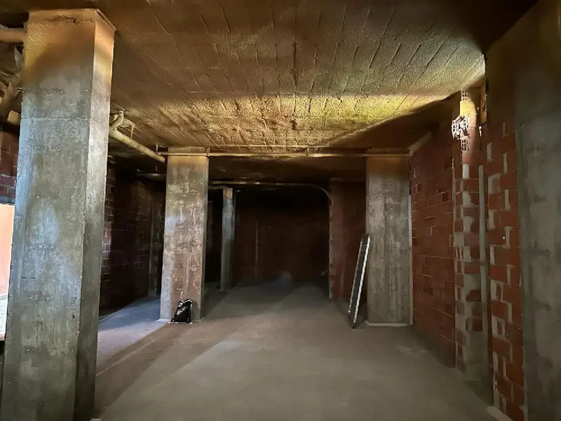 Venta Local Comercial Almozara Zaragoza Salida Humos