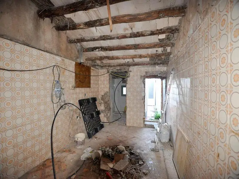 Casa de Pueblo en Salinas para Reformar