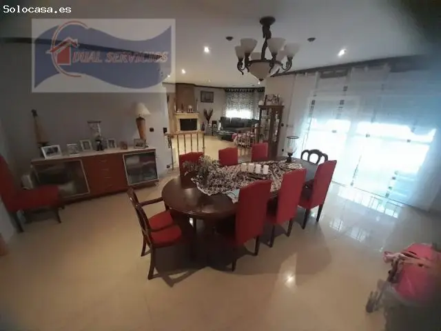 Chalet de Lujo en Nuevo Portil con Piscina Privada