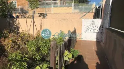 Casa en Palazuelos de Eresma con Jardin y Garaje