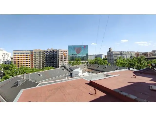 Atico con Terraza y Vistas Exteriores en Zaragoza