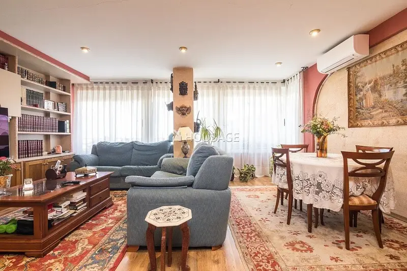Casa Grande Familiar en Elche: Espacio, Luz y Vistas