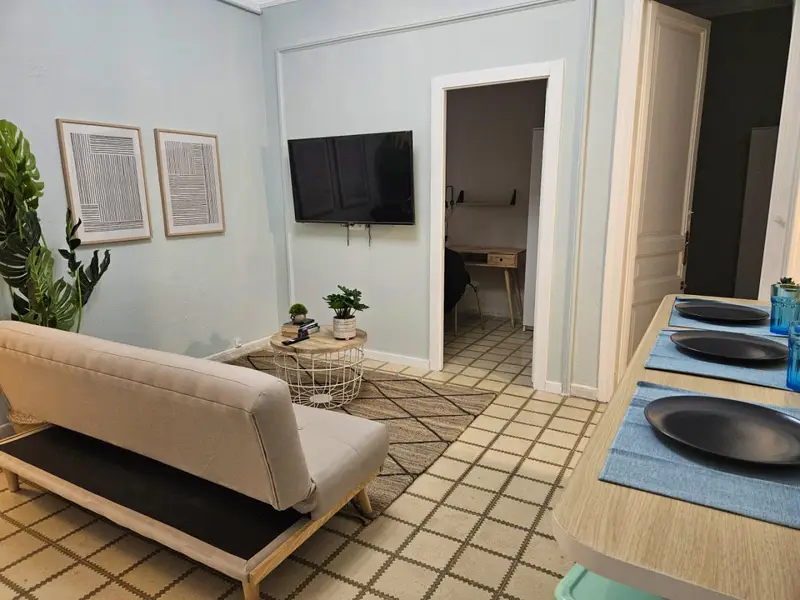 Apartamento cerca de Plaça del Rei Barcelona 5 dormitorios
