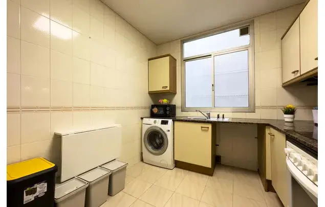 Habitaci	ón 84m	² Barcelona Estancia M	ínimo 3 Meses