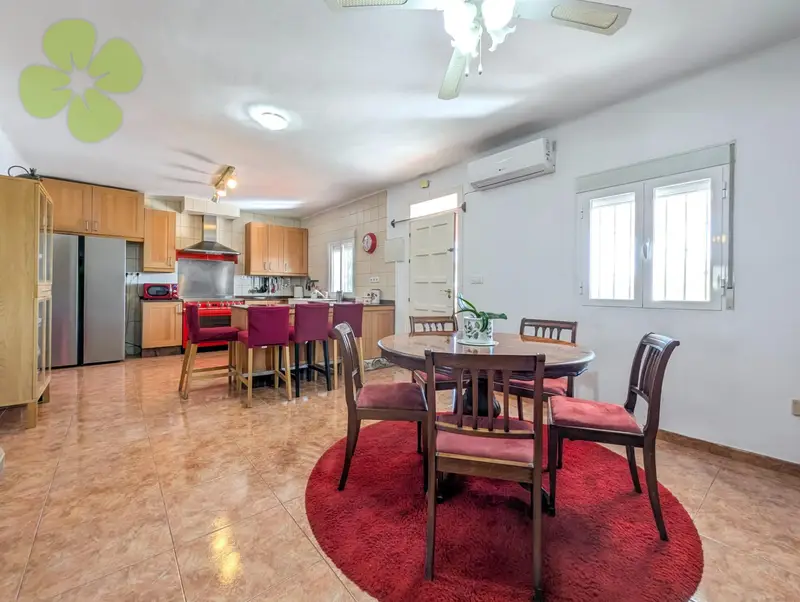 Venta Cortijo con Terraza en Velez Rubio