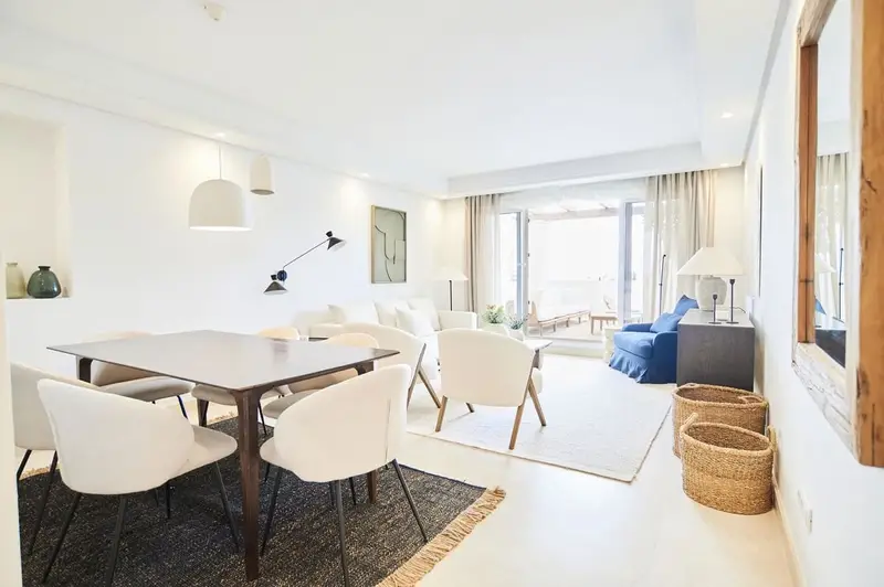 Atico en Venta Marbella 2 Dormitorios 2 Banos Terraza 64m2