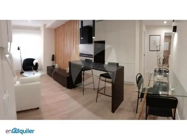 Apartamento amueblado, zona centro.