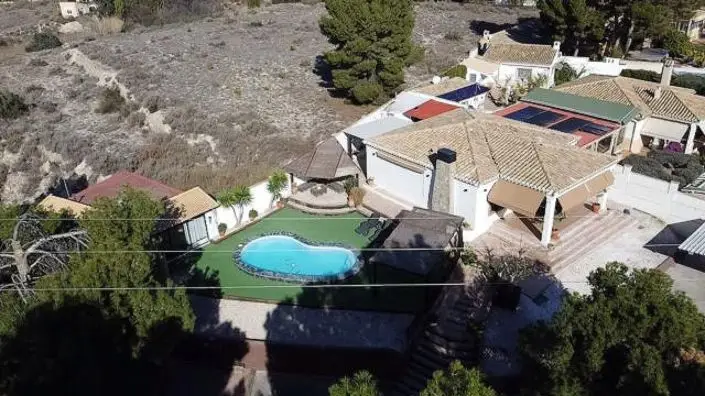 Villa en venta cerca de Monovar 3 dormitorios