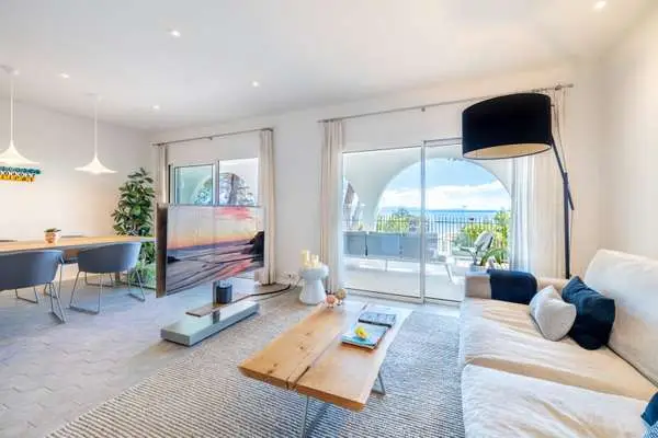 Villa Moderna en Alcudia cerca del Golf con Vistas al Mar