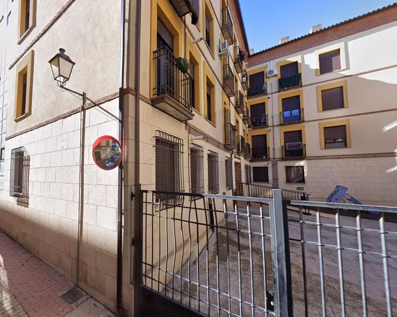 Piso 89m2 2 habitaciones 2 baños Ocaña