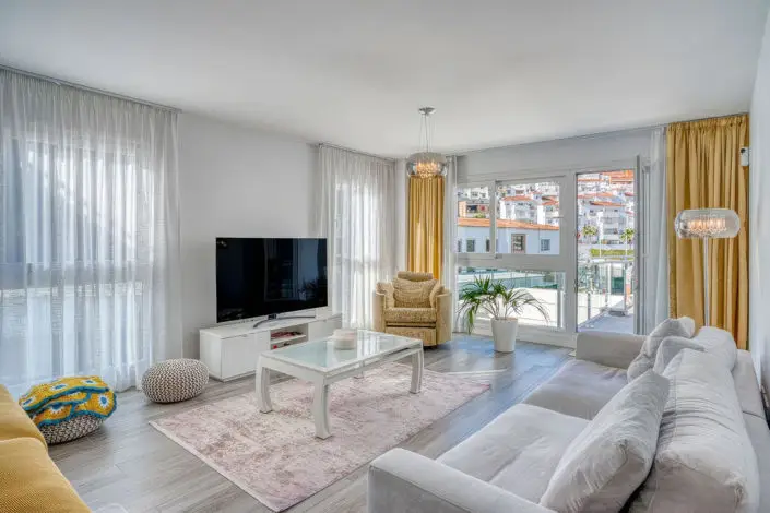 Atico 3 Dormitorios Marbella Cerca De La Ciudad
