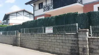 Chalet en venta en Barrio Samano, 74