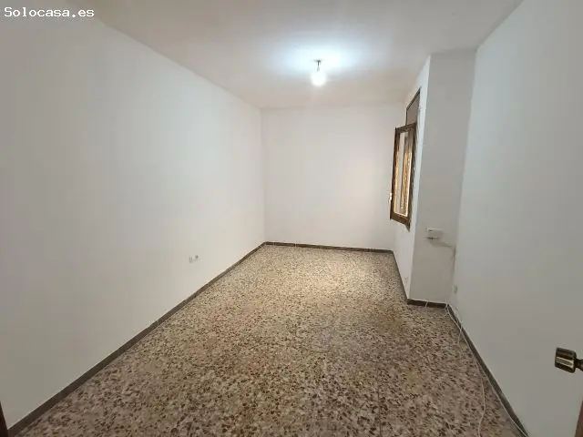 Piso amplio en Cerdanyola Norte 4 habitaciones 2 baños reformados
