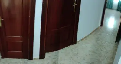 Piso en alquiler en Calle de San Vicente, 27