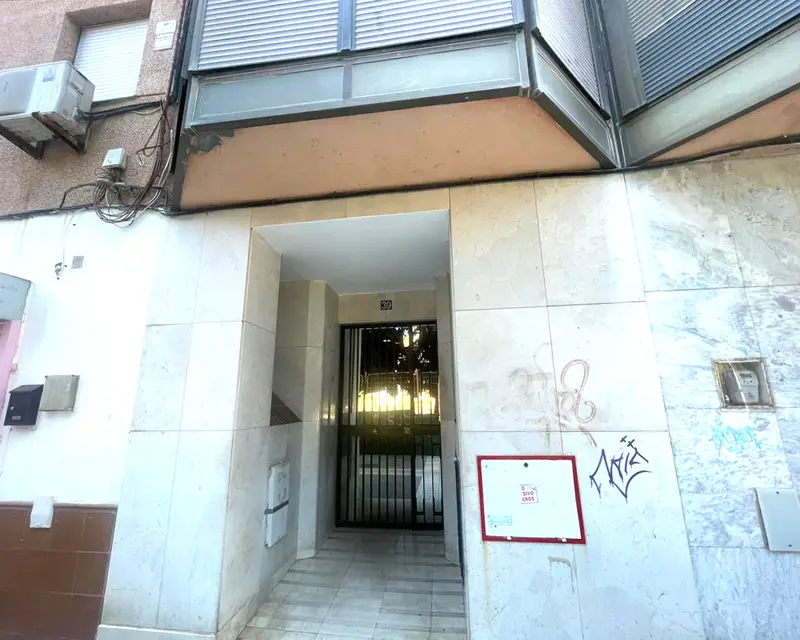 Piso 97m2 4 habitaciones 3 baños Santa Marta Huelva
