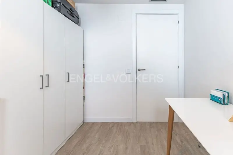 Apartamento en Sant Adria de Besos 2 dormitorios 2 ba	nos