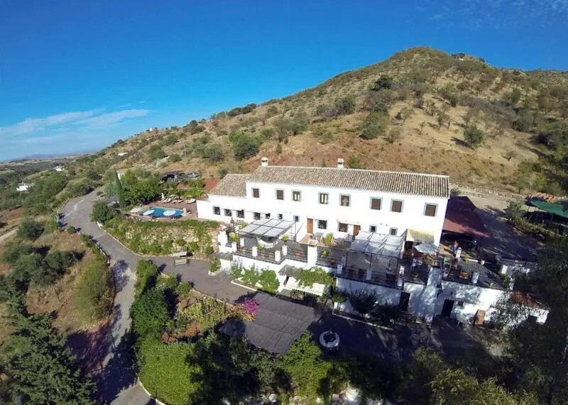 Hotel Rural 16 Dormitorios Tolox Malaga