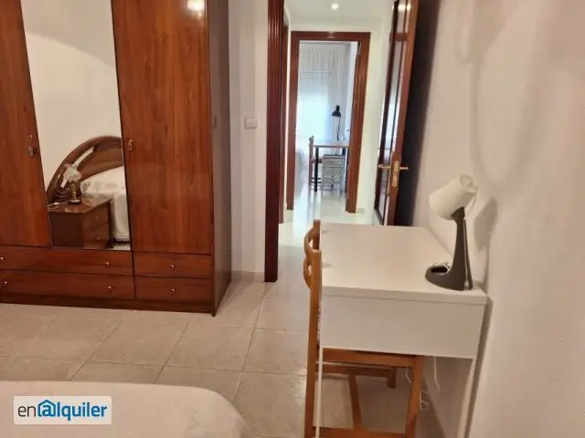 Alquiler piso estudiantes Los Olivos Ascensor