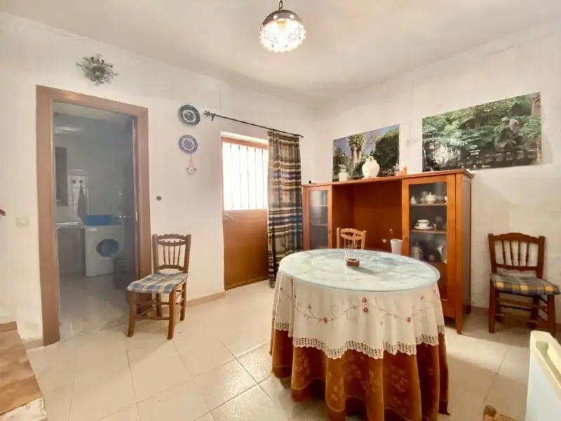 Casa en Cacín Granada 6 habitaciones Patio Ideal Familias