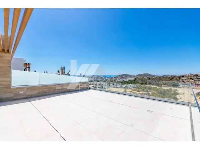 Atico Duplex de Lujo en Benidorm con Vistas al Mar