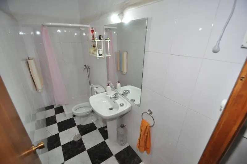 Casa Adosada 7 Habitaciones Pinoso