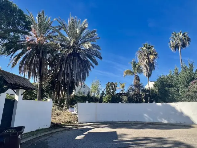 Terreno en venta Guadalmina, España