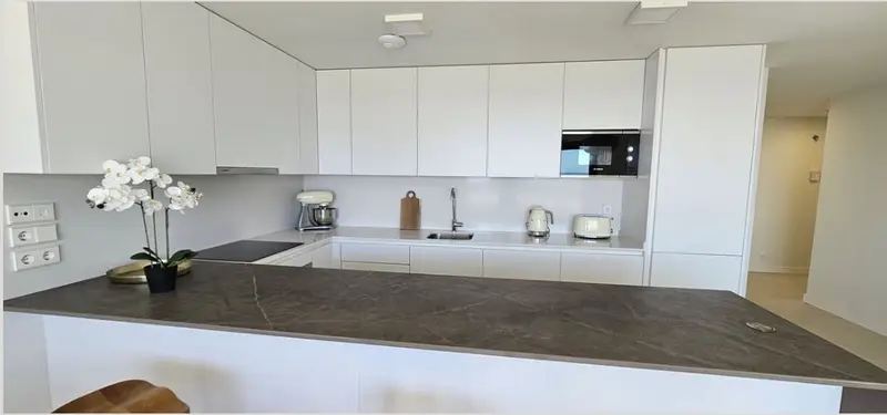 Apartamento en Riviera del Sol con Vistas al Mar