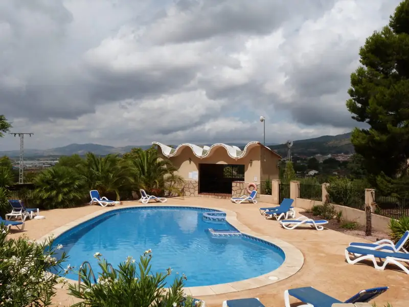 Piso de 15 Dormitorios en venta Ibi, España
