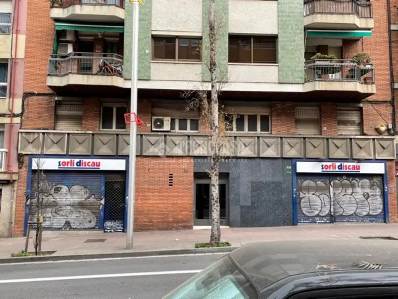 Local comercial en venta en Calle Ramon Albó