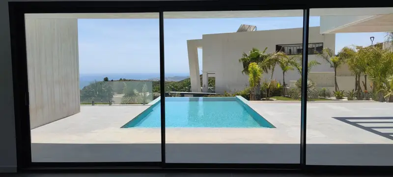 Villa Lujo 5 Dormitorios Mijas Piscina Moderna