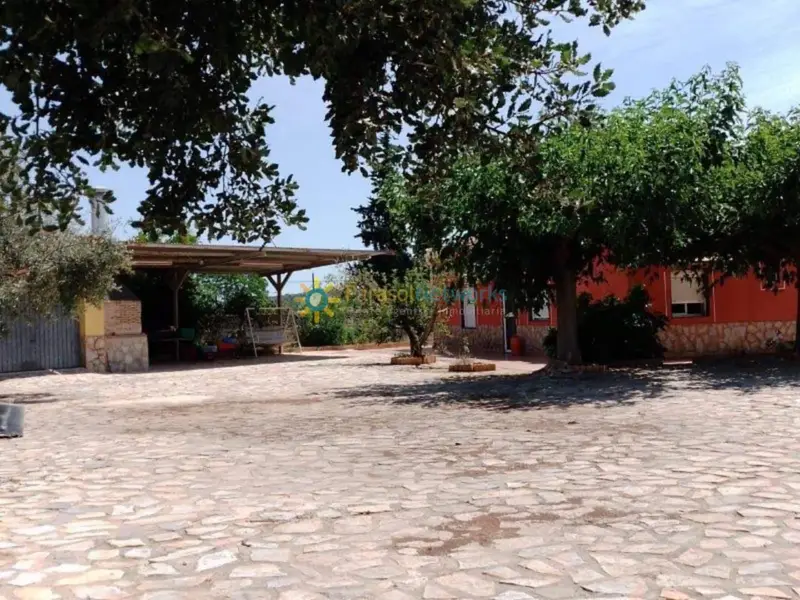 Chalet en Venta Ontinyent Vistas Panoramicas Piscina Jardin